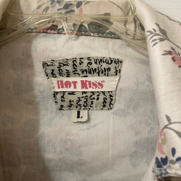 🔶Bundle 3 for 25🔶 Floral jacket - Picture 3 of 5